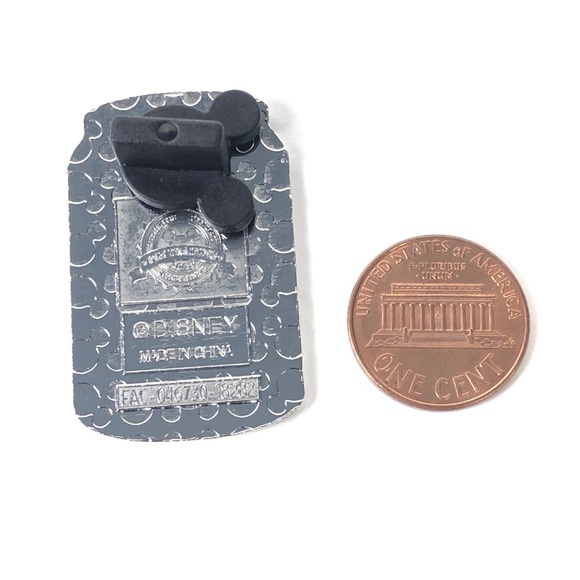 Moana Hei Hei Delicious Drinks Can Sweet Tea Pin - Picture 4 of 4